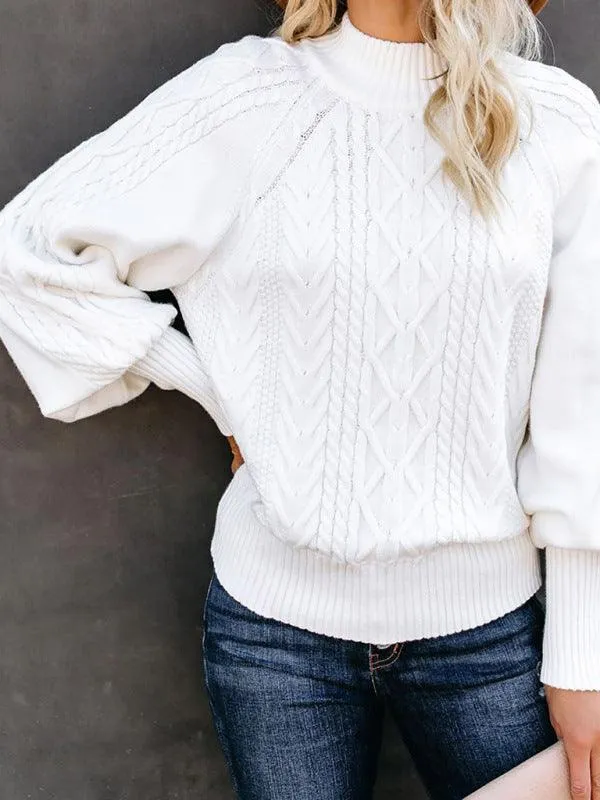 Chic Women's Cozy Twist-Detail Sweater with Mid Collar