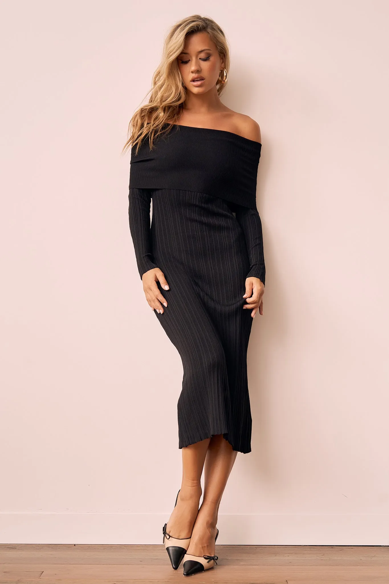 Top Notch Knit Midi Dress - Black